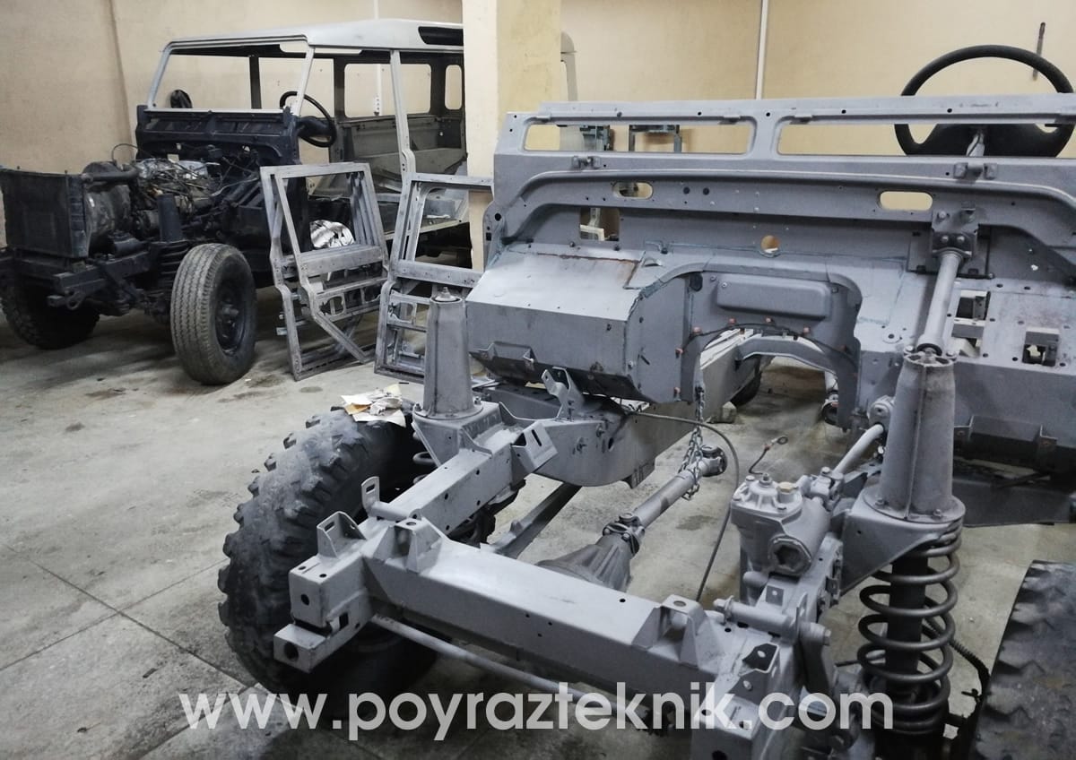 land-rover-defender-v-8-restoration-05