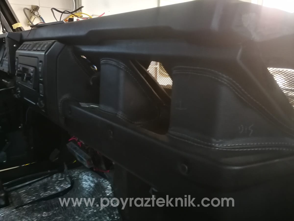 land-rover-defender-v-8-restoration-25