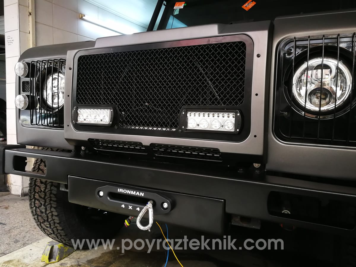 land-rover-defender-v-8-restoration-27