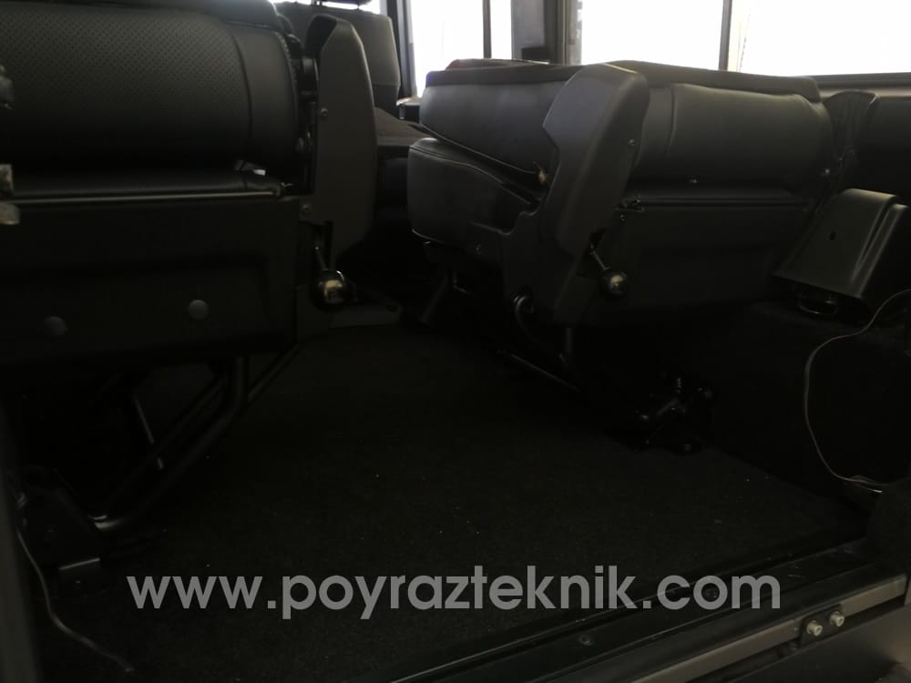 land-rover-defender-v-8-restoration-32